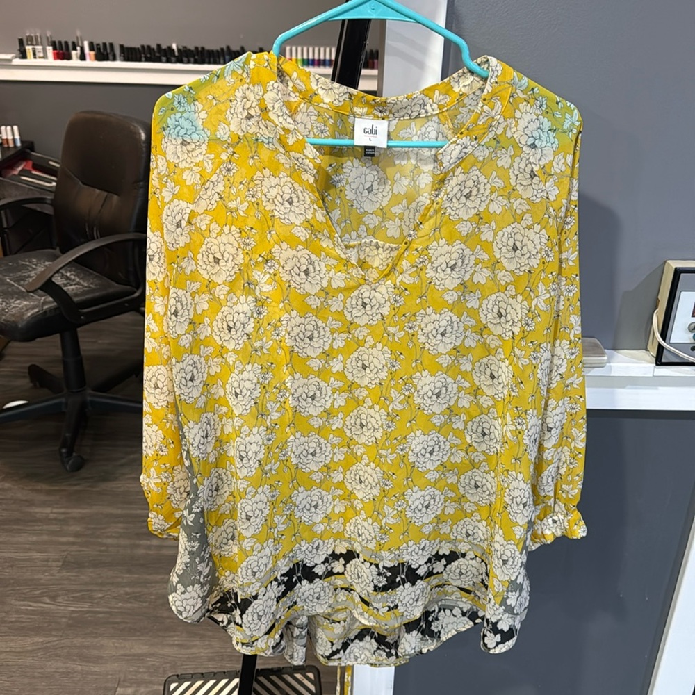 Cabi top